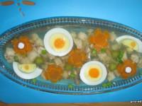 Рыбный рулет с яйцом и  морковкой